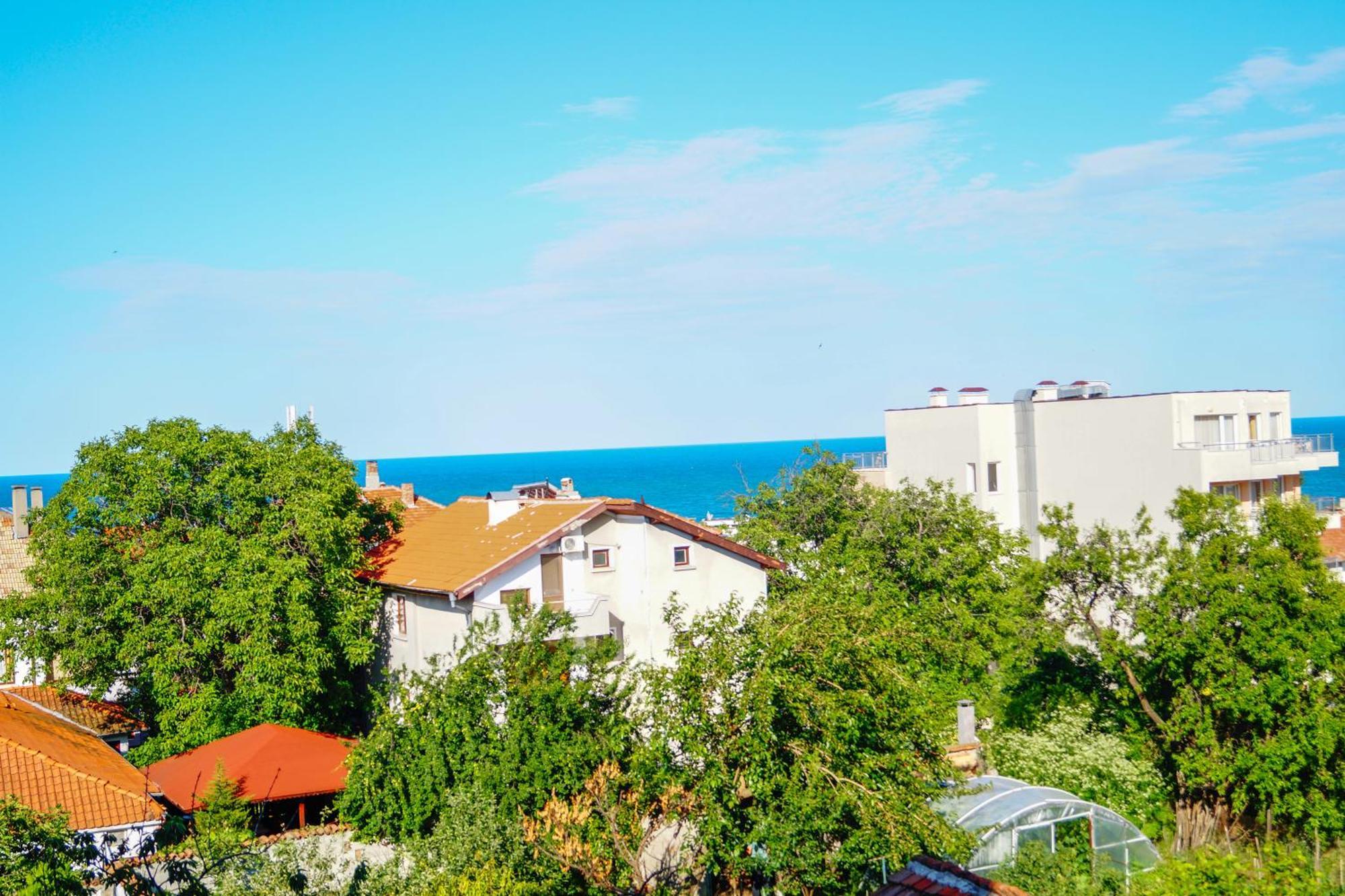 Chrystal Guest House Obzor Exteriör bild